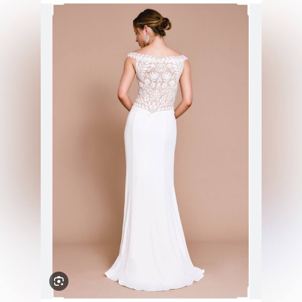 Tadashi Shoji NWT Lace Illusion Off The Shoulder Crepe Bridal Wedding Gown 8 - Picture 5 of 16